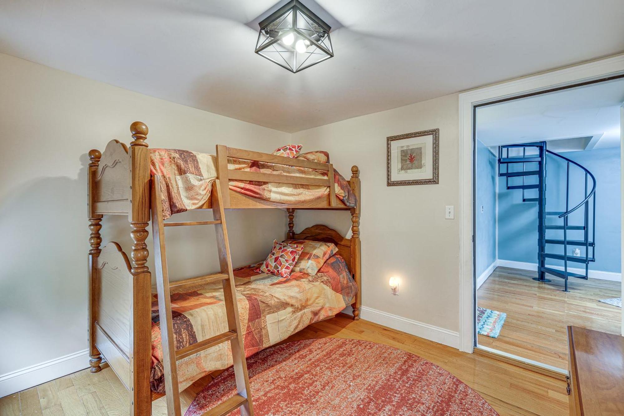 Quintessential New England Home With Patio And Grill! Putnam Екстер'єр фото