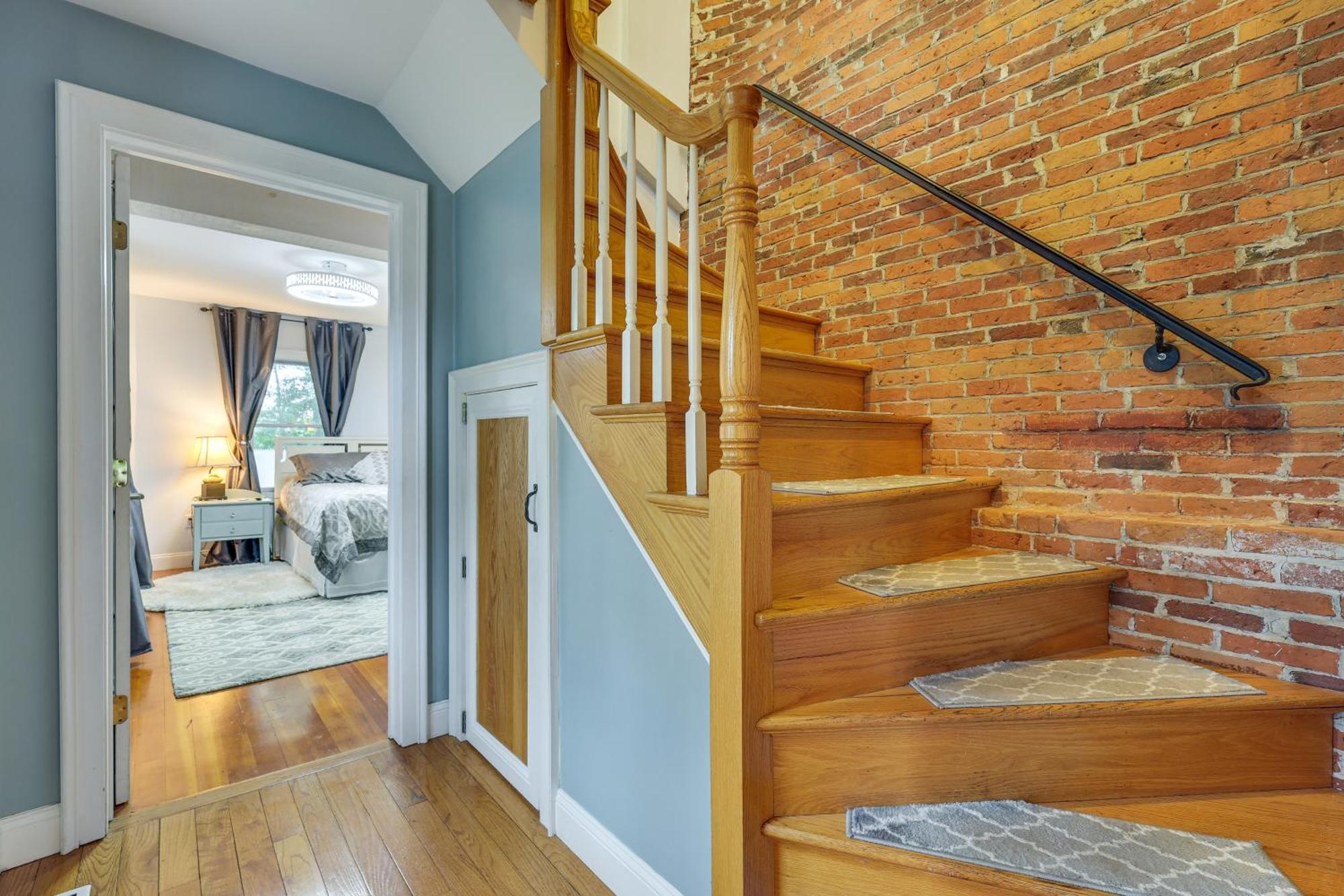 Quintessential New England Home With Patio And Grill! Putnam Екстер'єр фото
