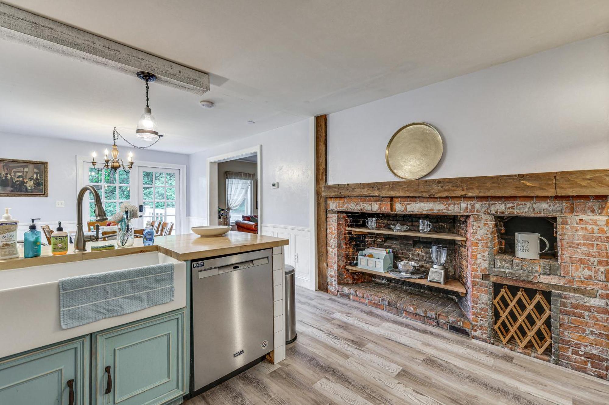 Quintessential New England Home With Patio And Grill! Putnam Екстер'єр фото