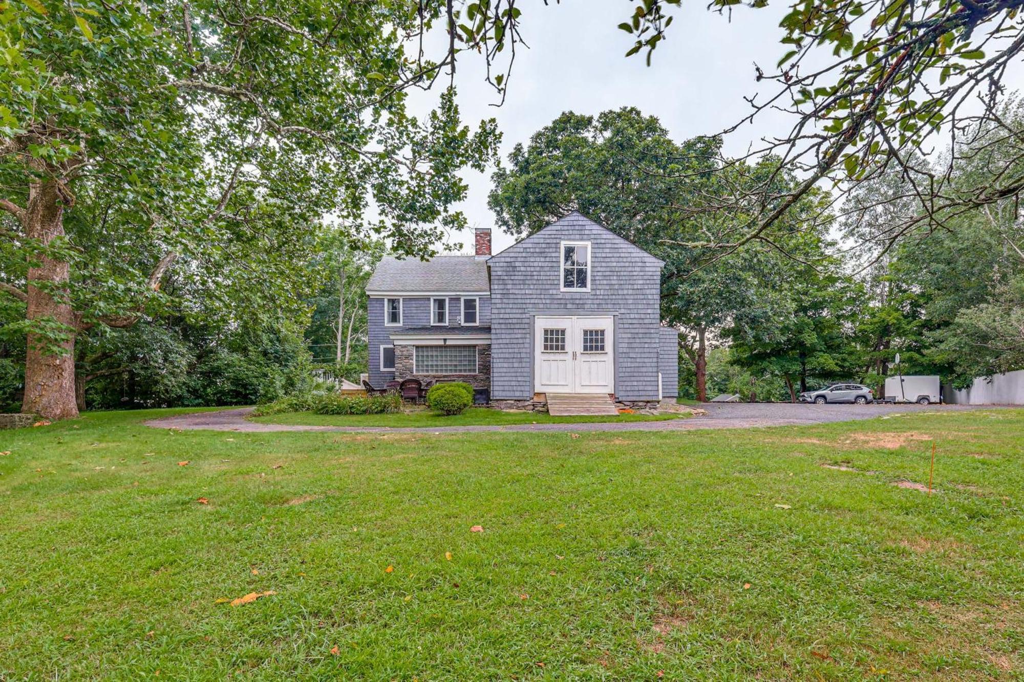 Quintessential New England Home With Patio And Grill! Putnam Екстер'єр фото