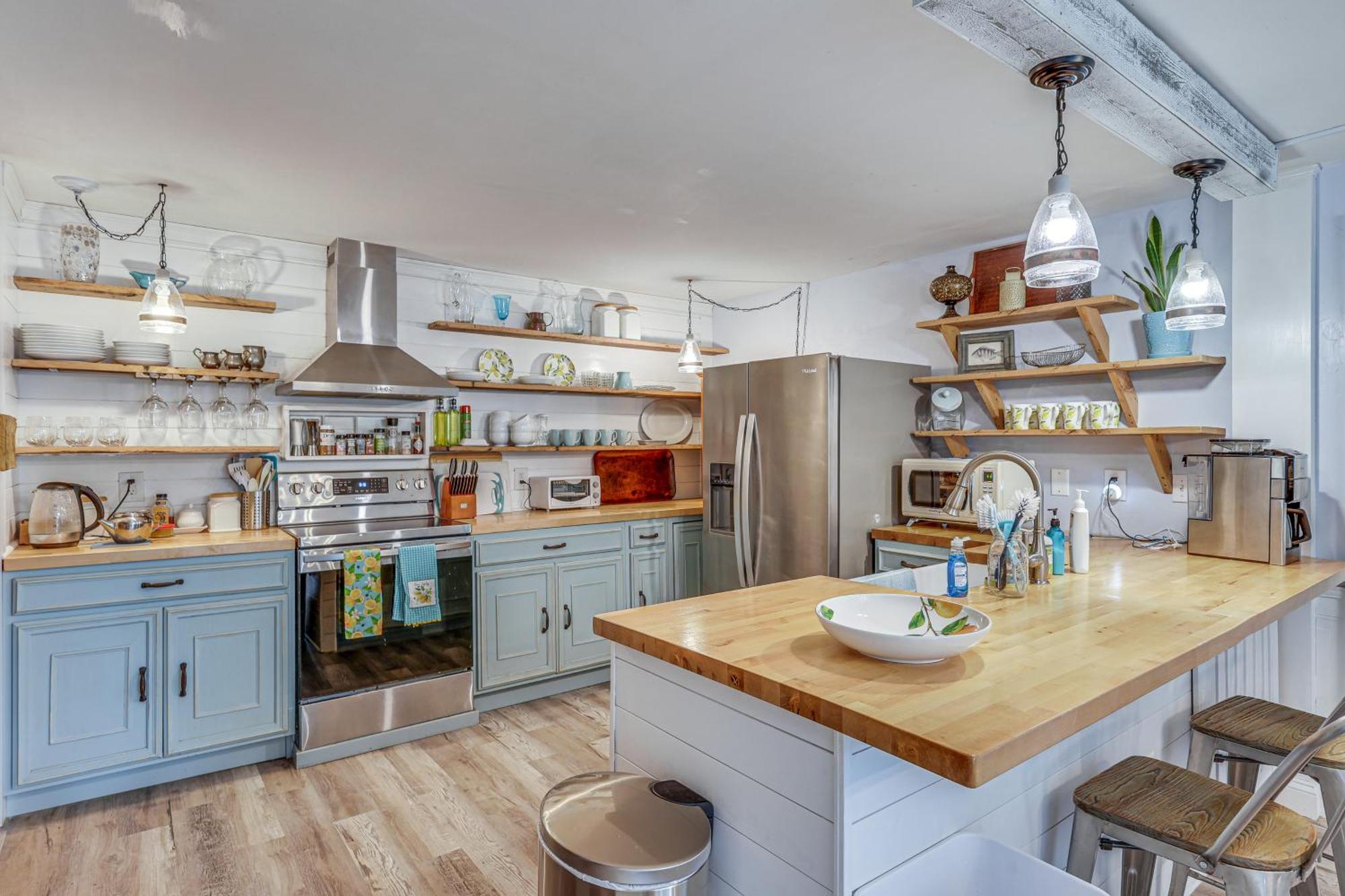 Quintessential New England Home With Patio And Grill! Putnam Екстер'єр фото
